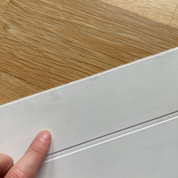 iPad Pro Vegan Suede Smart Folio Cover by Apple White EUC - Picture 10 of 11